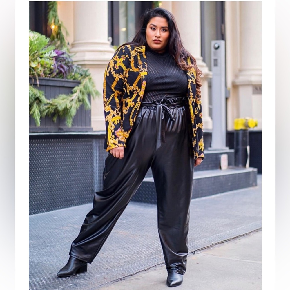 Modcloth NWT Faux Leather Paperbag Pants Size 2x